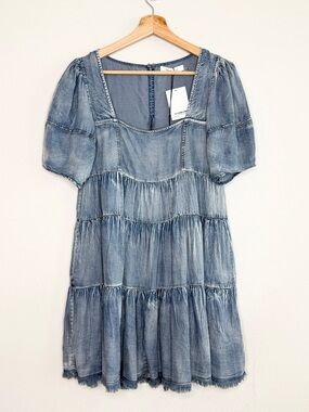 Mustard Seed Denim Blue Tiered Short Sleeve Dress Size Small